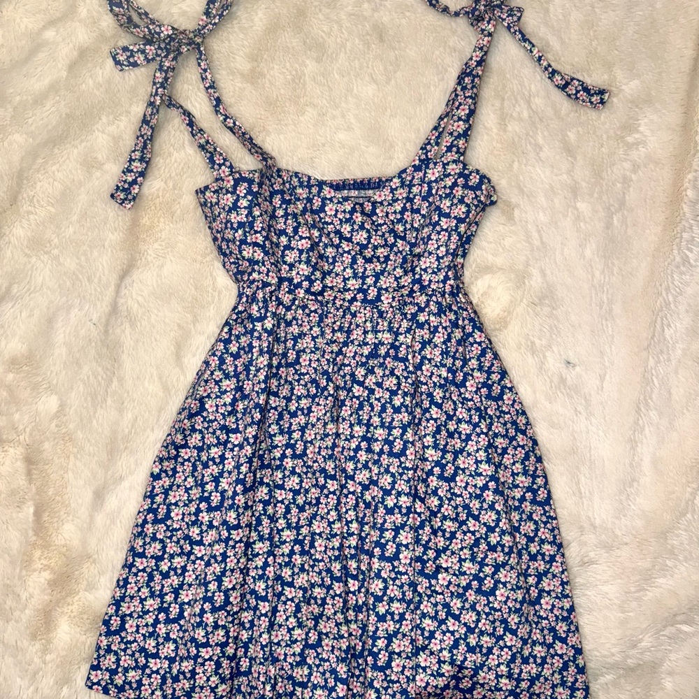 altar’d state blue floral tie-strap mini dress 💐